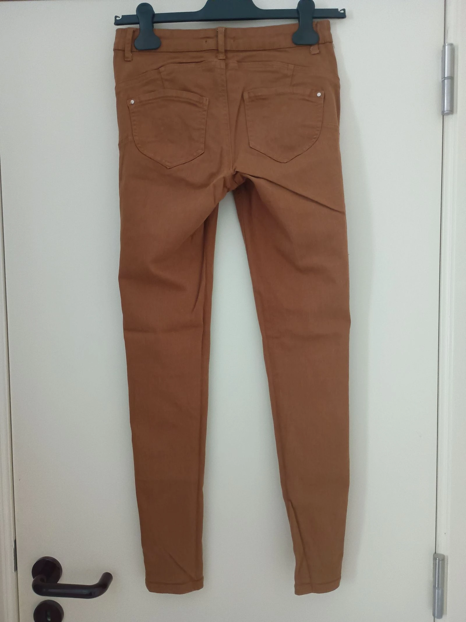 Jennyfer broek, kleur Camel, maat 34 EU, 36FR – photo 2